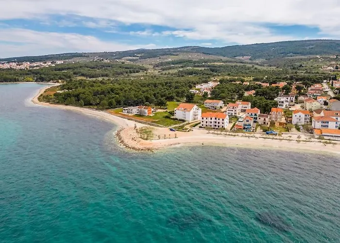 Luka 2 Sea&beach Front * Mirce