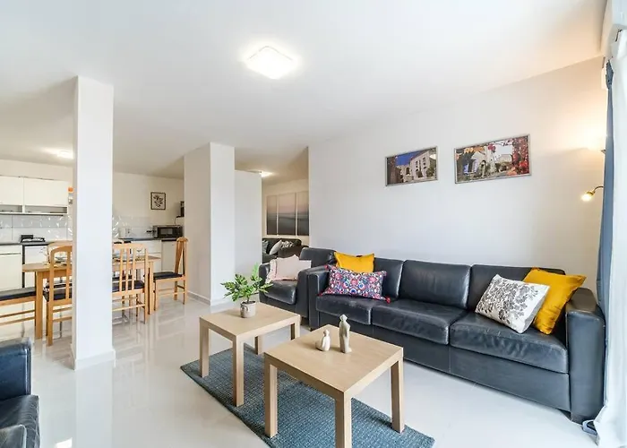 Luka 2 Sea&beach Front